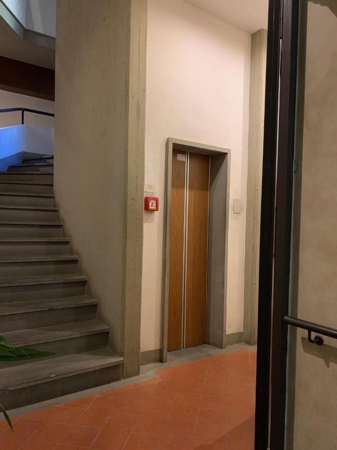 Signoria Apartment With Patio Florence Buitenkant foto