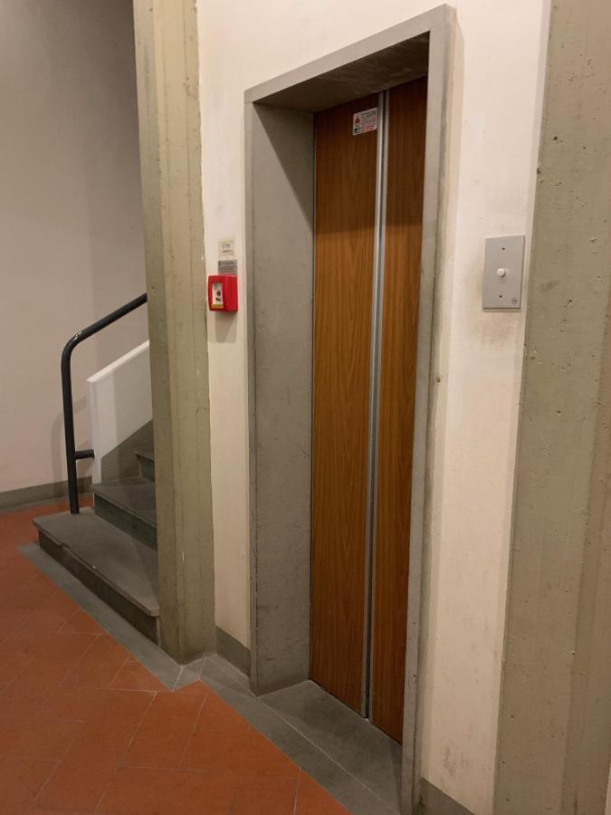 Signoria Apartment With Patio Florence Buitenkant foto