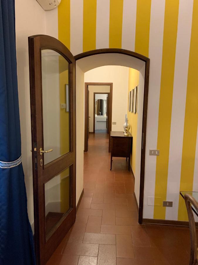 Signoria Apartment With Patio Florence Buitenkant foto